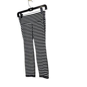 Athleta XS Black & White Striped Cropped Leggings - Yoga Pants‎